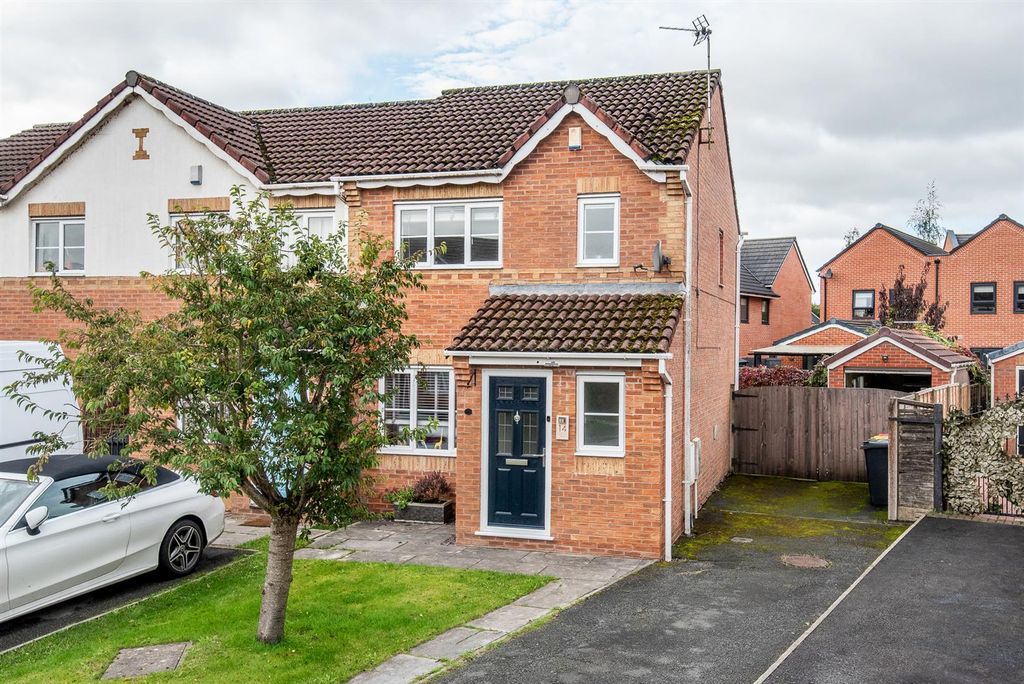 Property photo 1 of 22 Front External