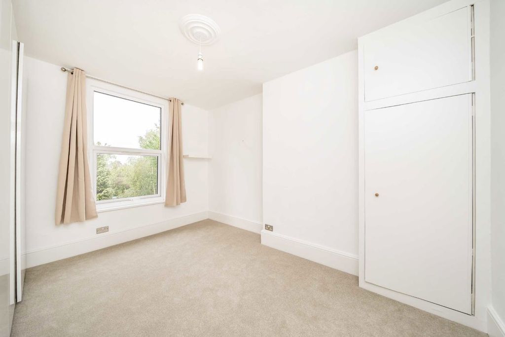 Property photo 3 of 3