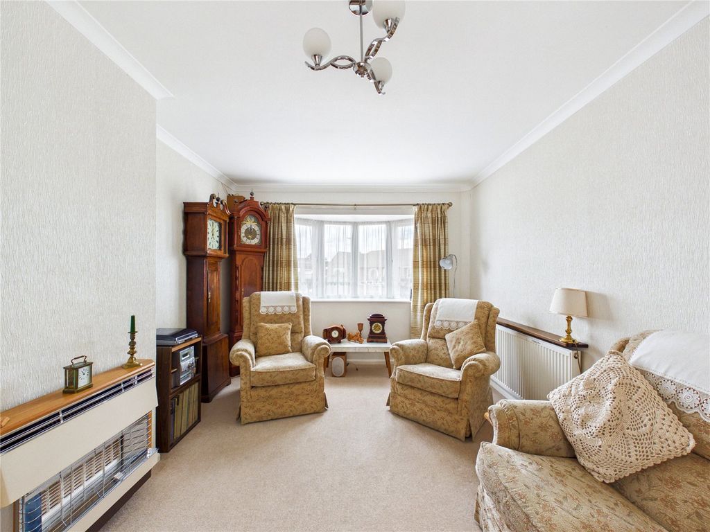 Property photo 3 of 17 Picture No. 13