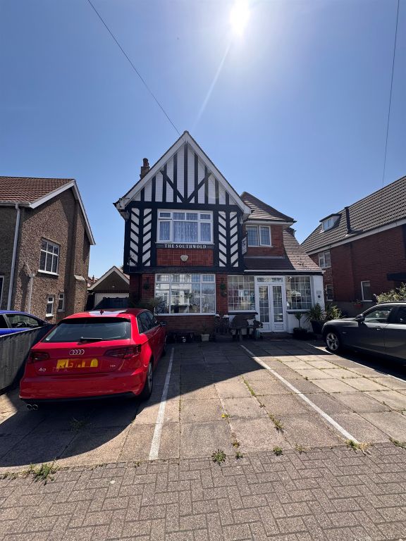 Property photo 2 of 5