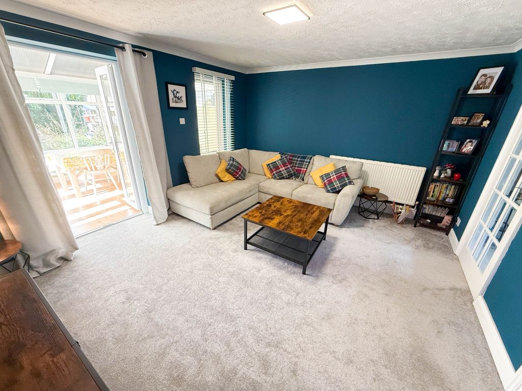 Property photo 3 of 19