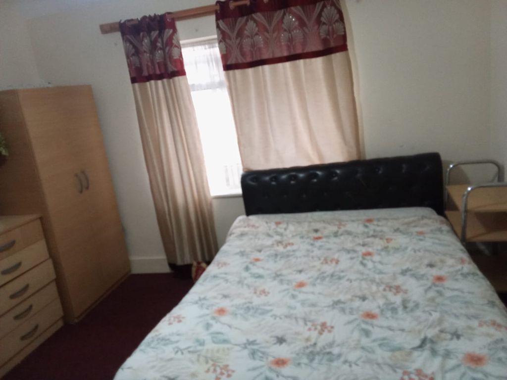 Property photo 1 of 3