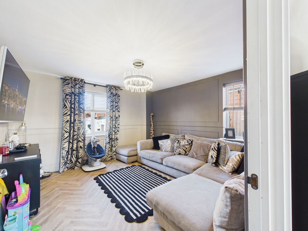 Property photo 2 of 18