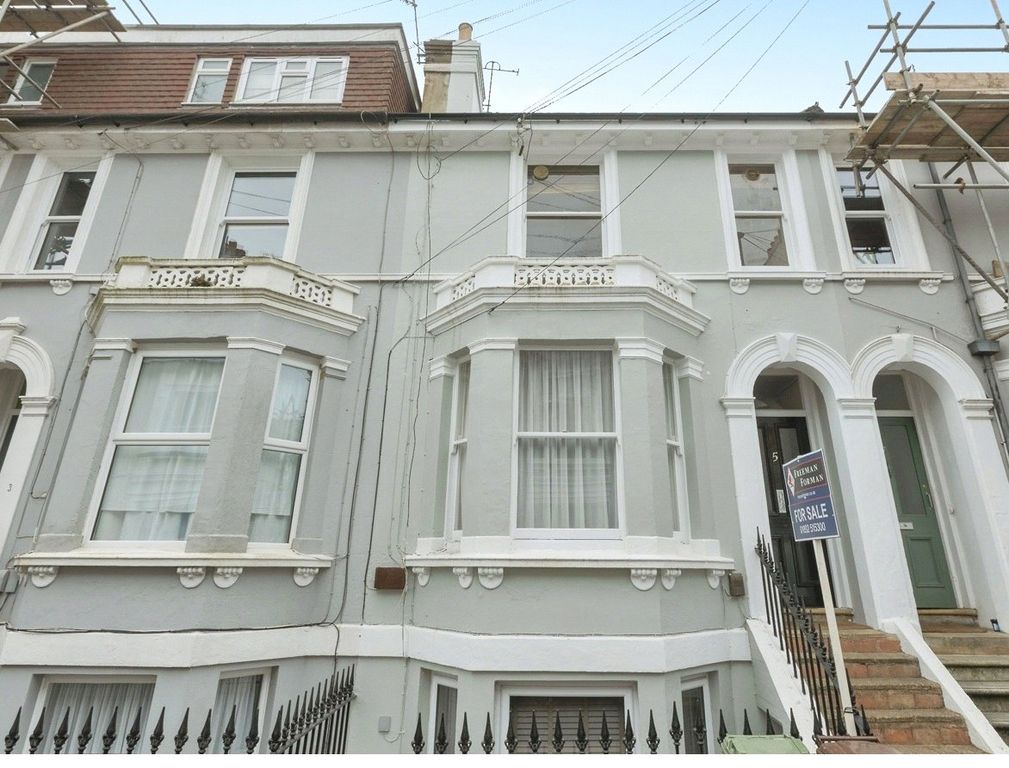 Property photo 1 of 11 Picture No. 16