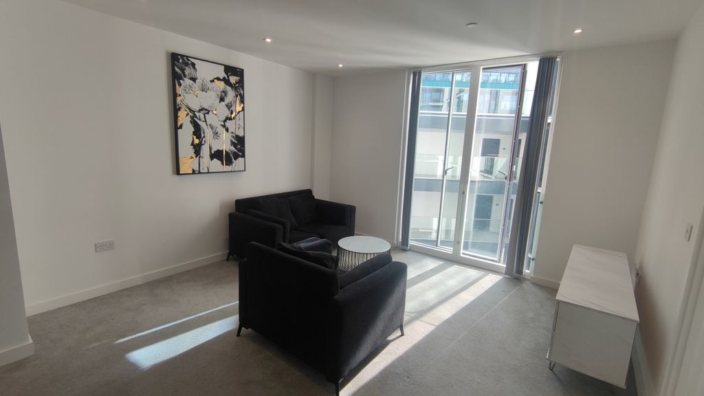 Property photo 3 of 13 Photo 2