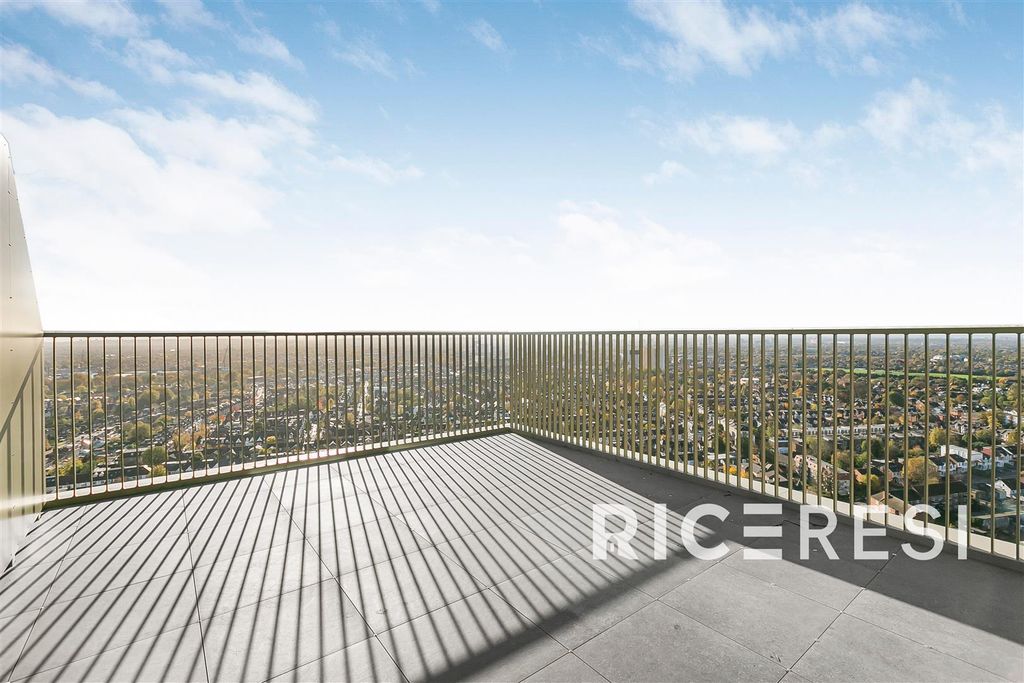 Property photo 3 of 23 26_42410.Jpg