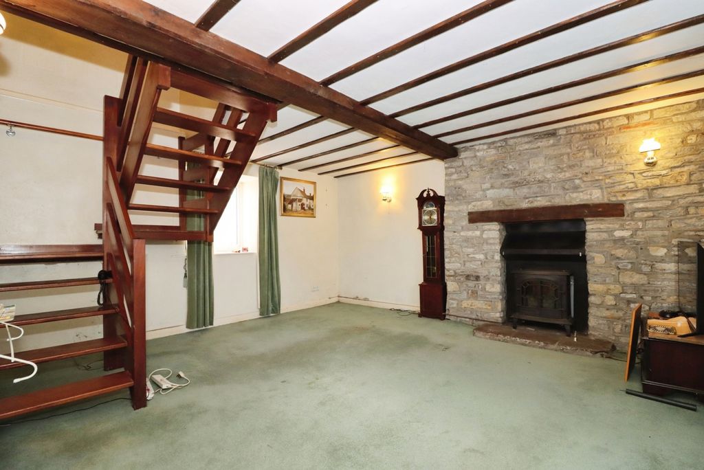 Property photo 2 of 14 Pbox-Img.Jpg