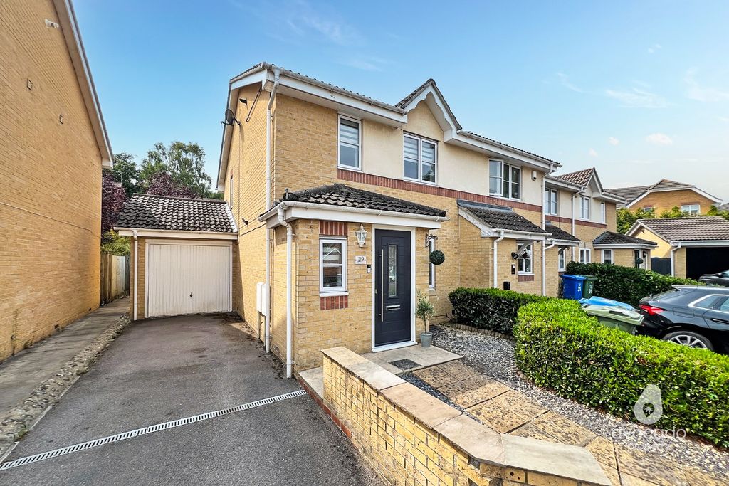 Property photo 1 of 15 4400661