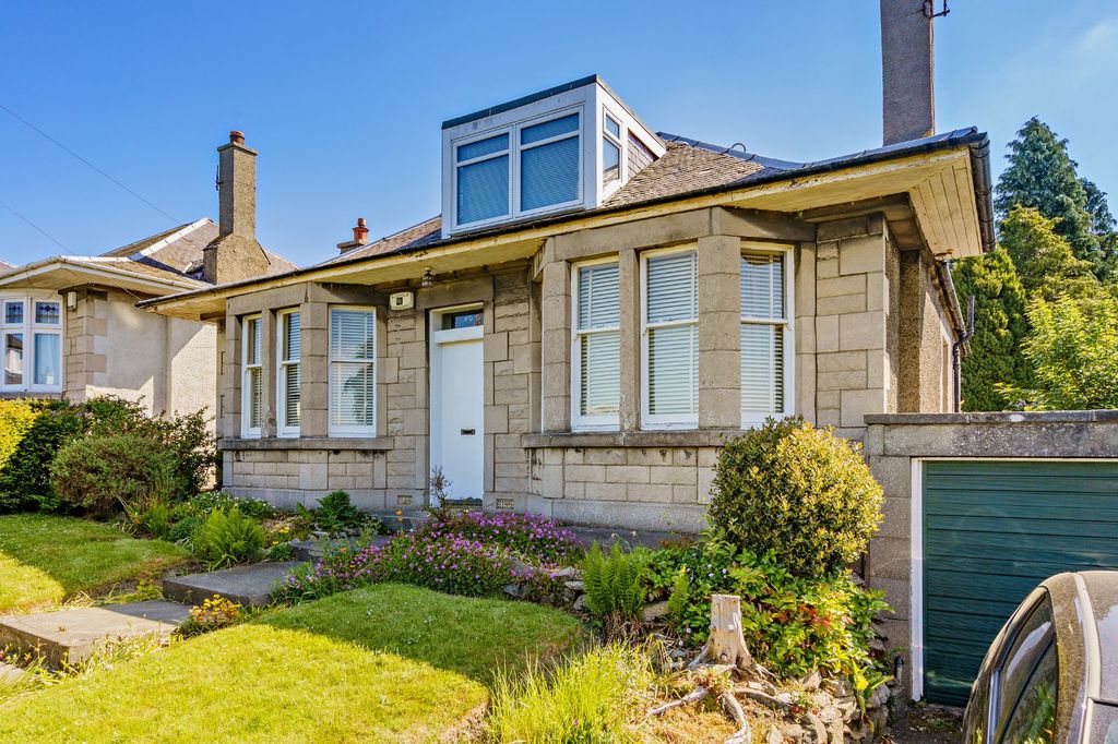 Property photo 1 of 20 Detatched Home