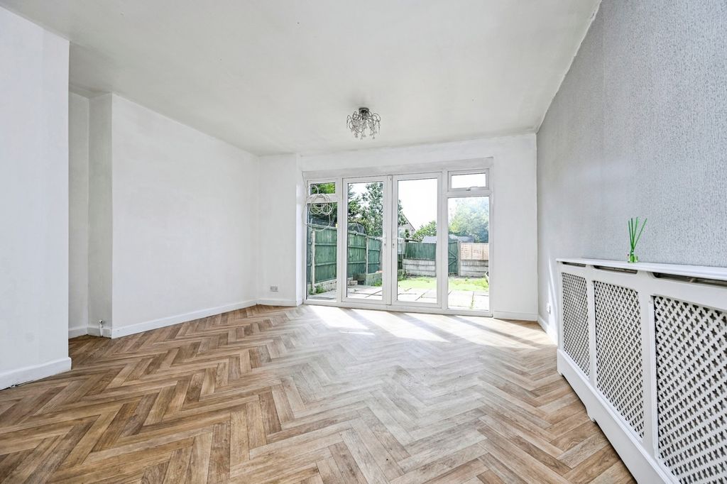 Property photo 3 of 14 Pbox-Img.Jpg