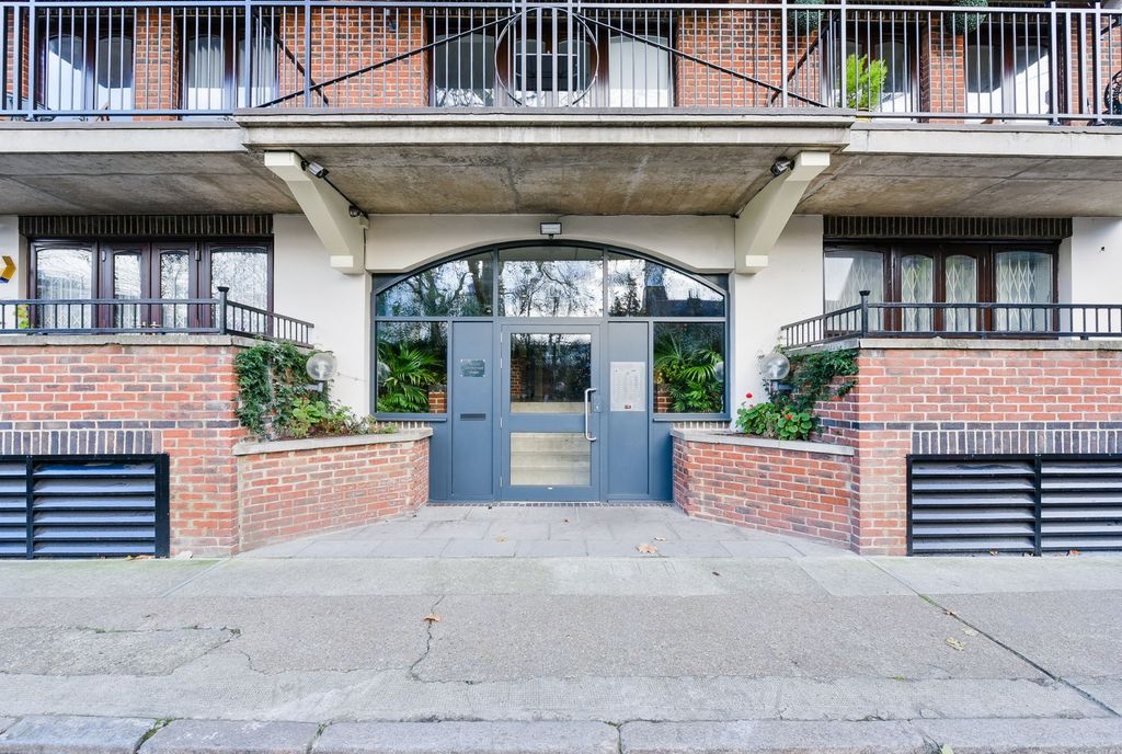 Property photo 2 of 5 Photo 2