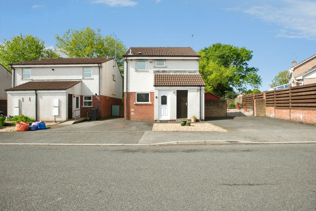 Property photo 1 of 19