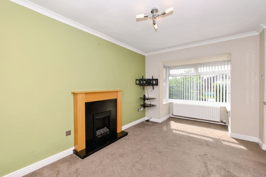 Property photo 2 of 10 Living Room