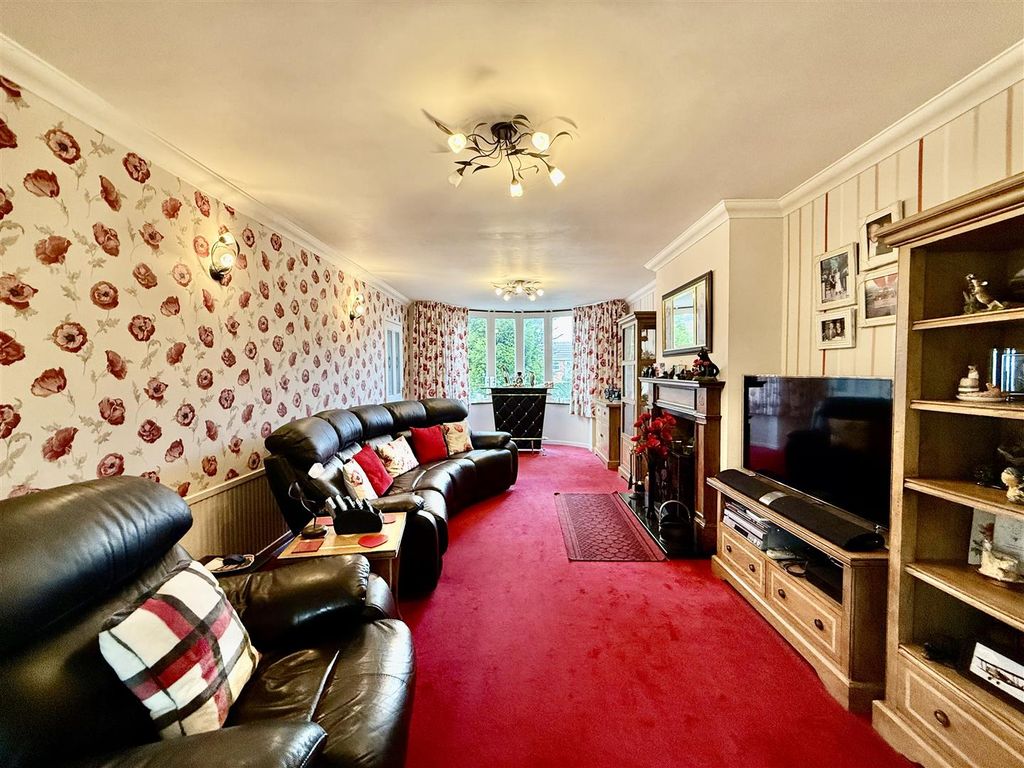 Property photo 2 of 16 2