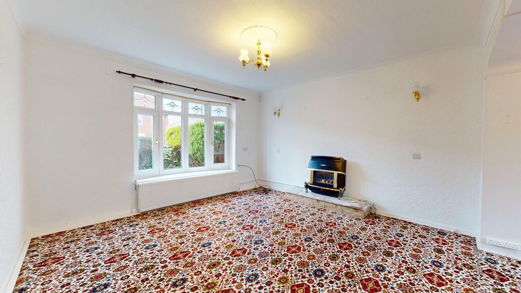 Property photo 2 of 33 5384453