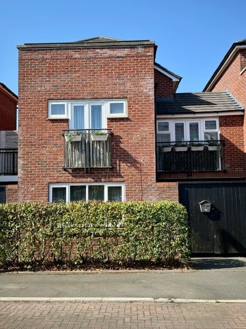 Property photo 2 of 18