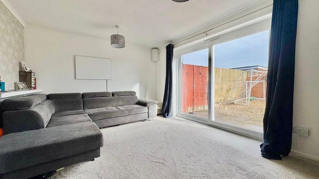 Property photo 3 of 18