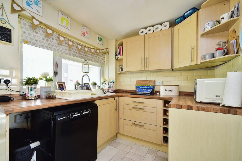 Property photo 3 of 25 View