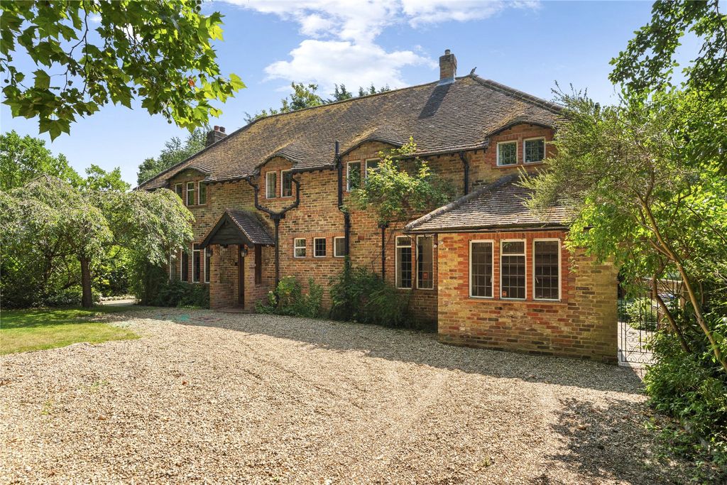 Property photo 1 of 12 External View
