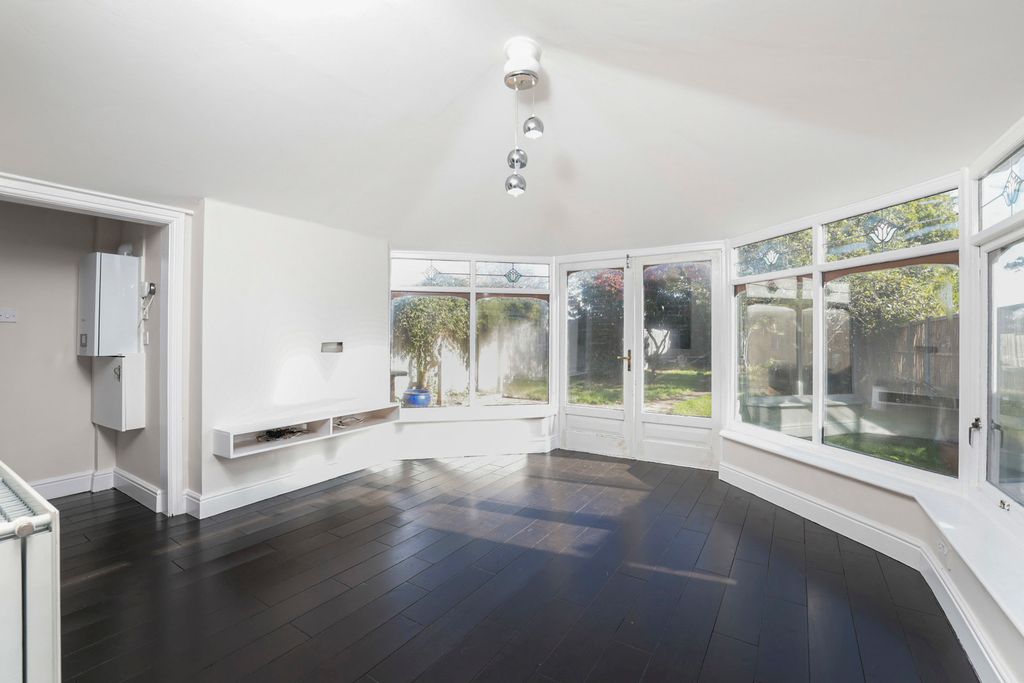Property photo 2 of 14 Pbox-Img.Jpg