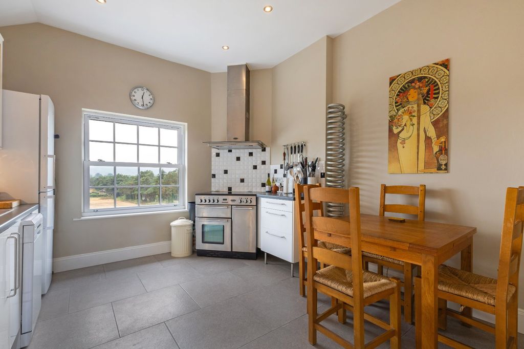 Additional image 6 of 2 bed flat for saleBurton Park Road, Petworth, West Sussex GU28