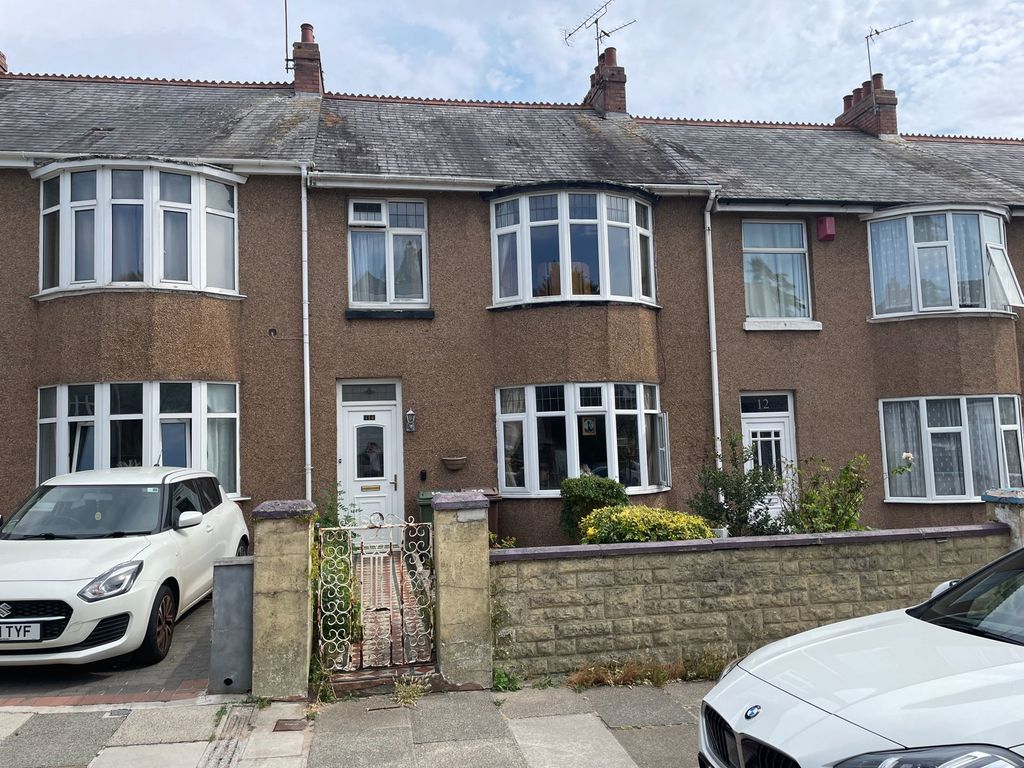 Property photo 1 of 12