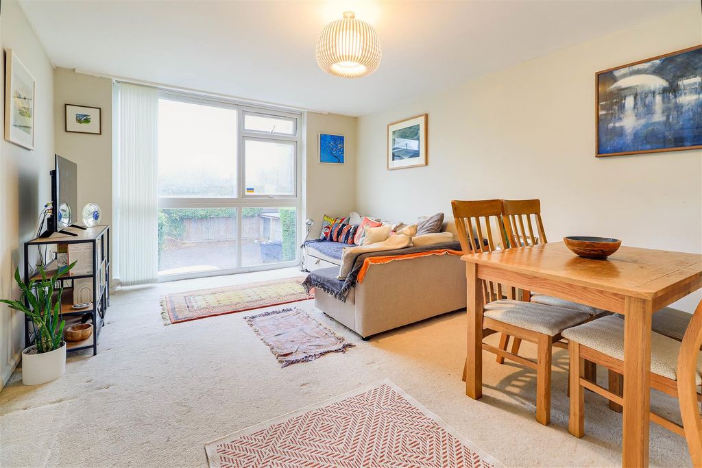 Property photo 3 of 11 Img_8005.Jpg