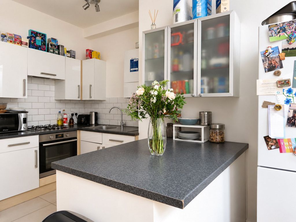 Property photo 2 of 15 Kitchen