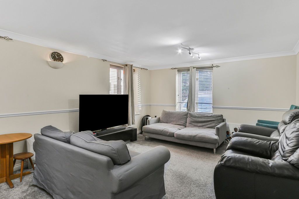 Property photo 2 of 14 Img_6577