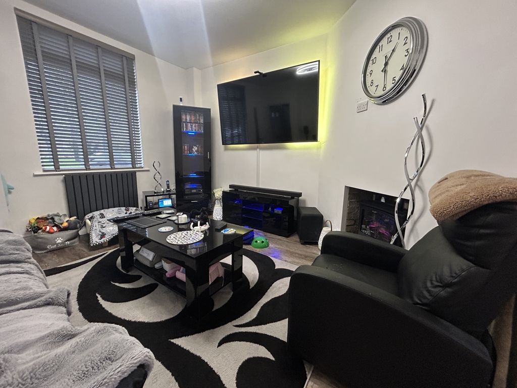 Property photo 2 of 12 Img_3773