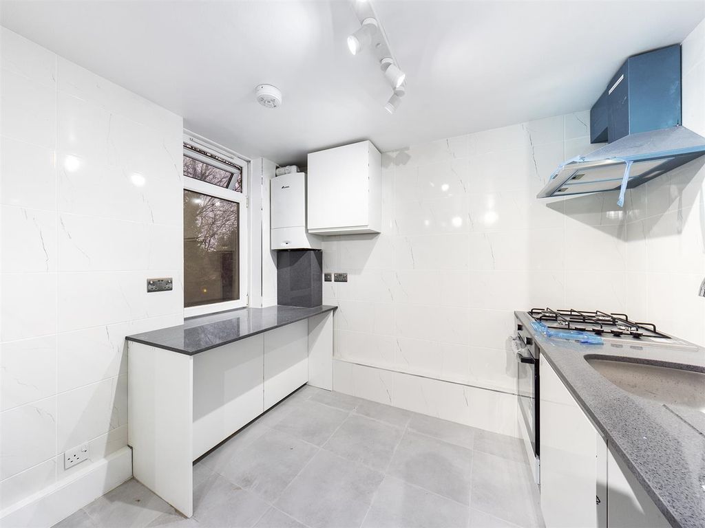 Property photo 2 of 7 Cam00625P1-Pr0101-Still04.Jpg