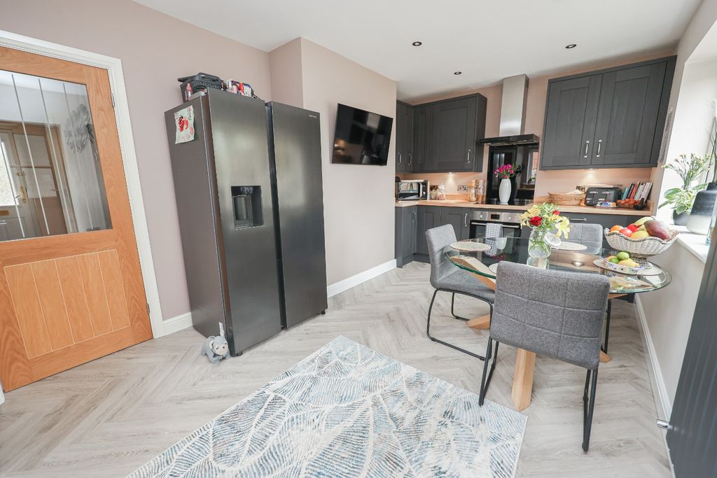 Property photo 1 of 20 4769190