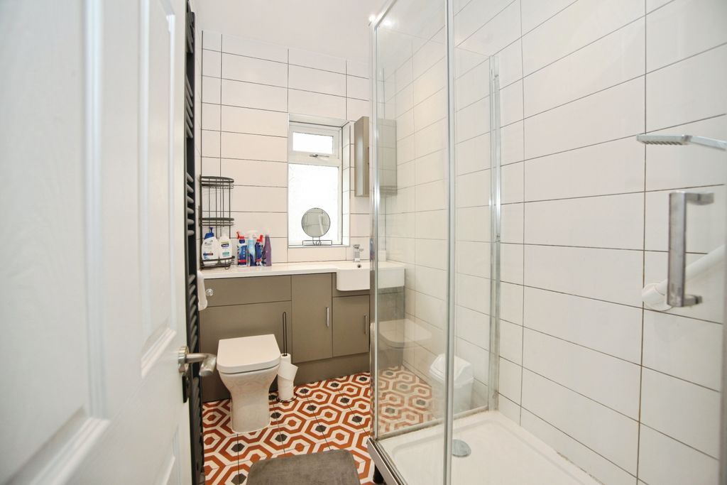 Property photo 3 of 20 Img_0411