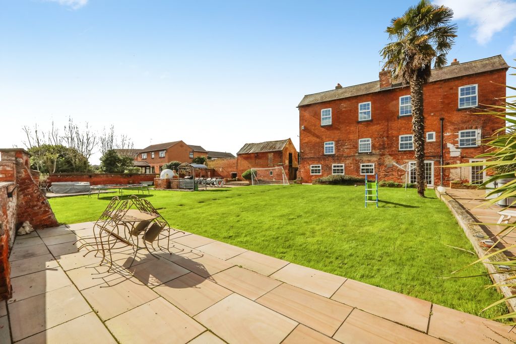 Property photo 3 of 35 8G9A4436