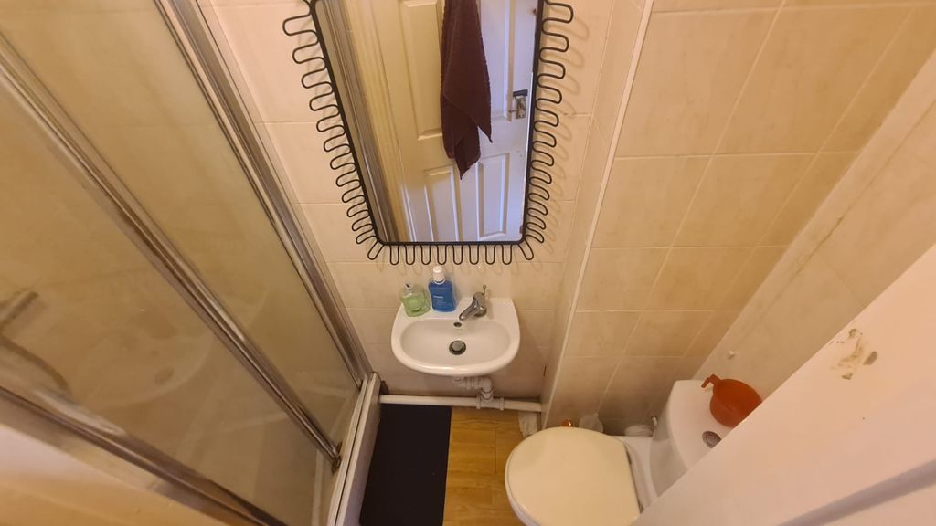 Property photo 2 of 3