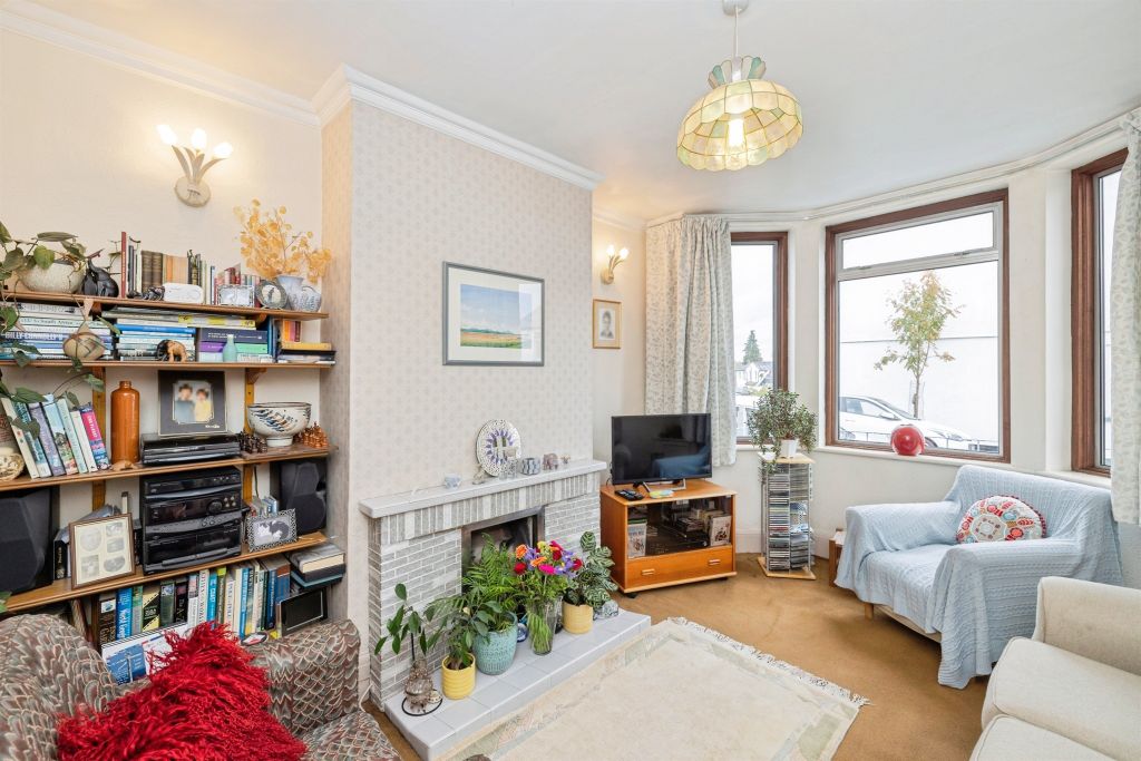 Property photo 3 of 17