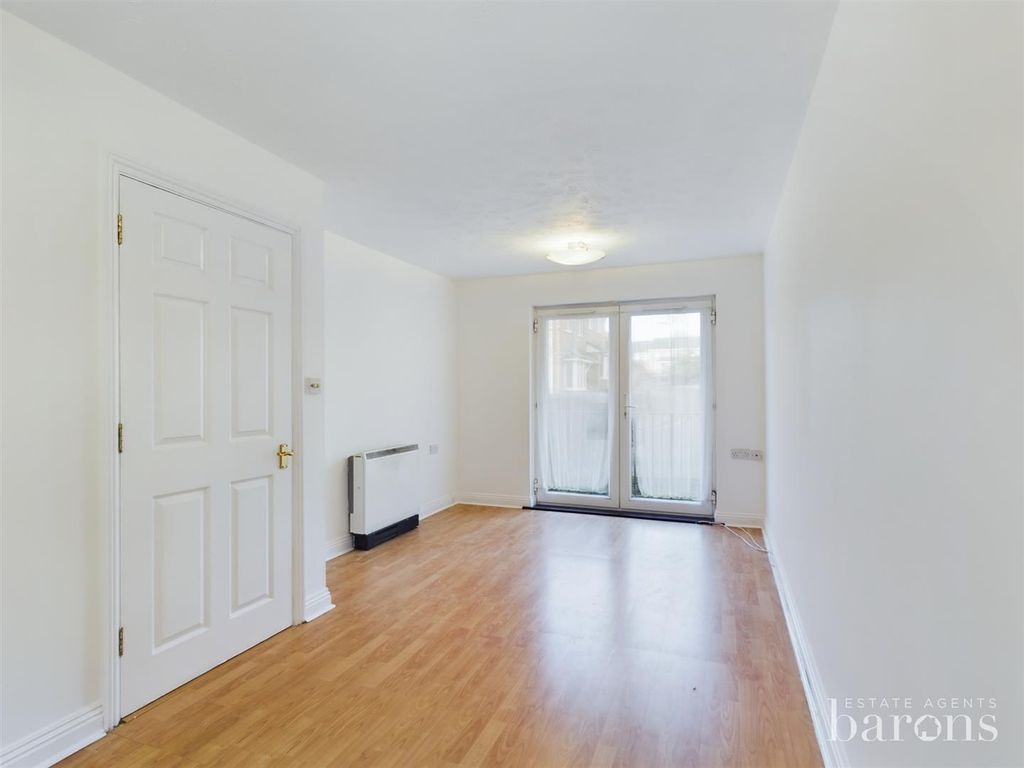 Property photo 3 of 10 Cam01093G0-Pr0468-Still001.Jpg