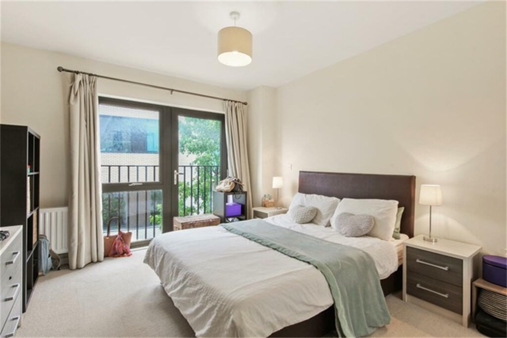 Property photo 3 of 9 Bedroom 1