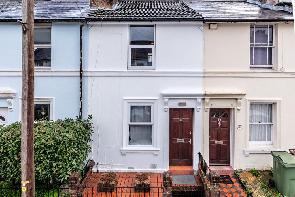 Property photo 1 of 25