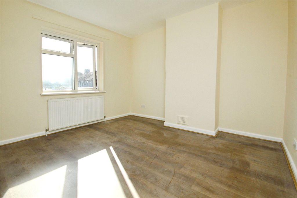 Property photo 2 of 7 Picture No. 03