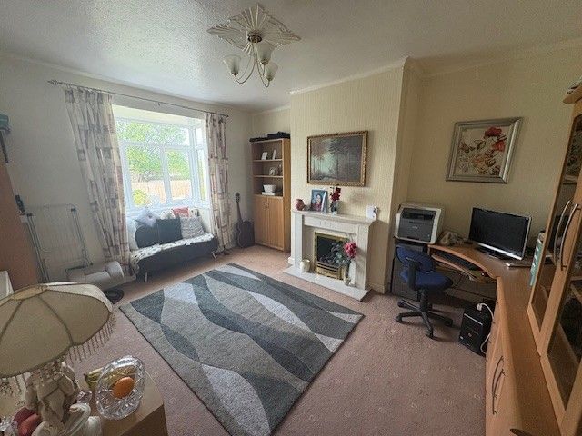Property photo 3 of 11