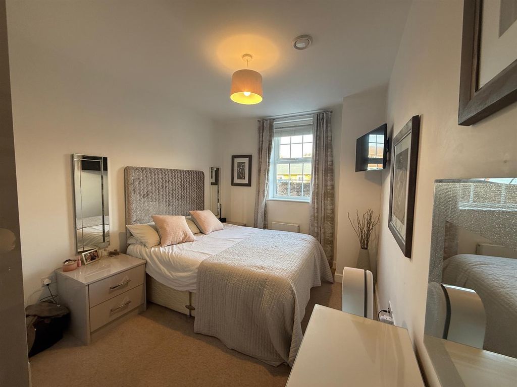 Property photo 2 of 7 4.Jpg