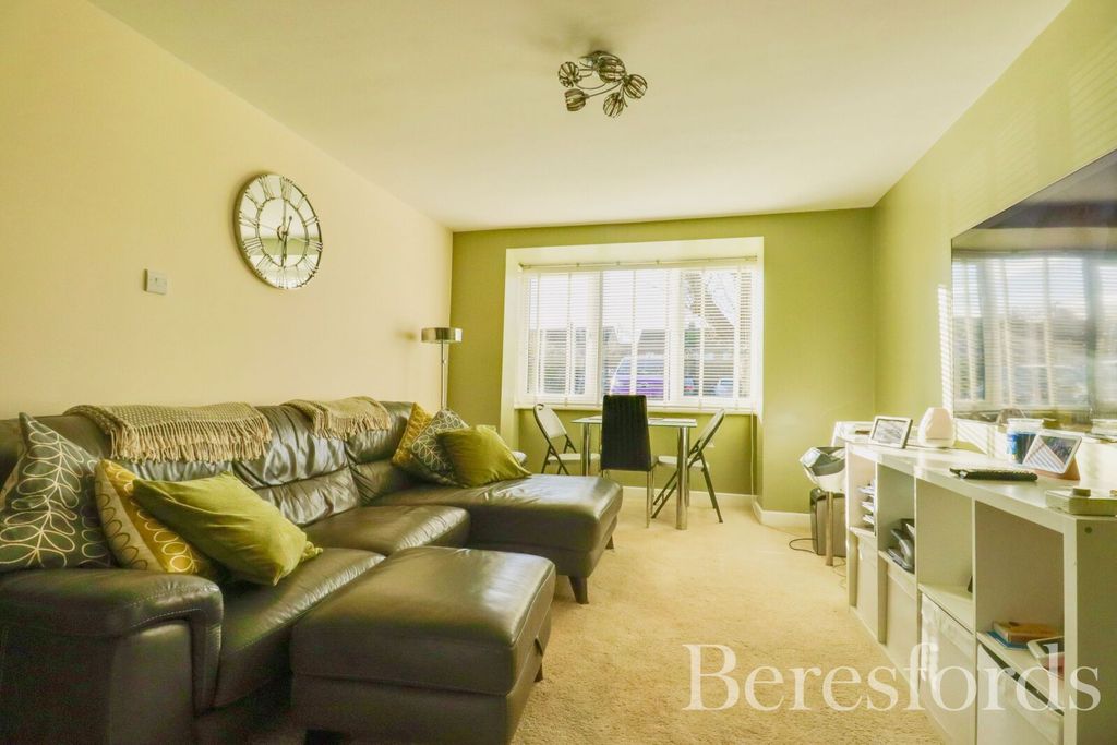 Property photo 3 of 11 Picture 3