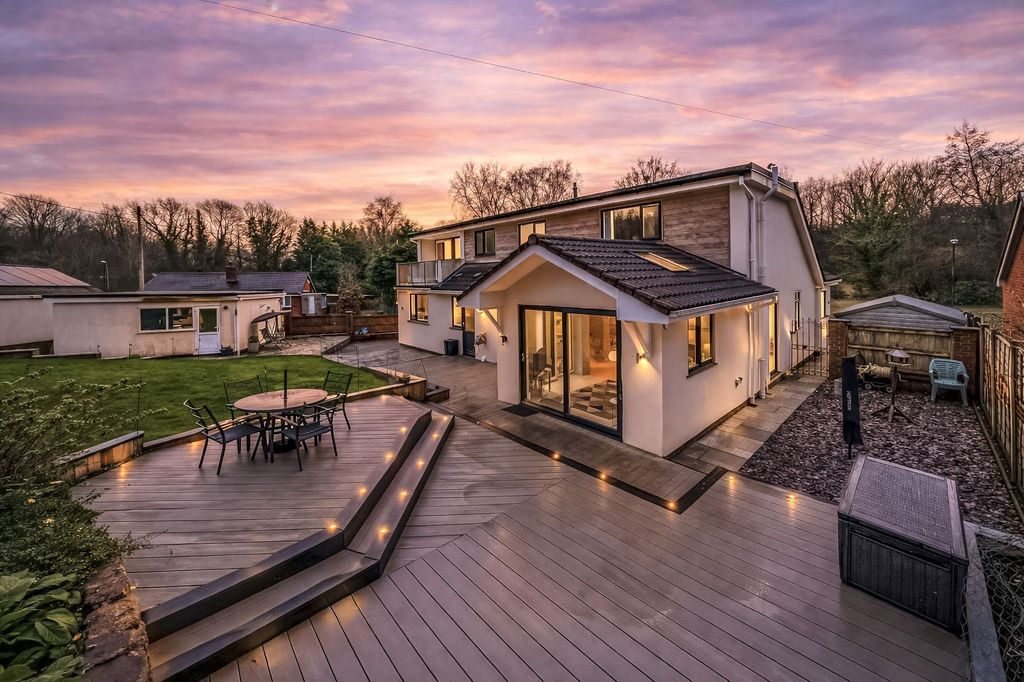 Property photo 2 of 66