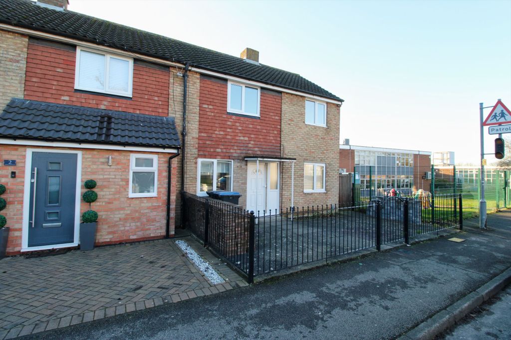 Property photo 1 of 24