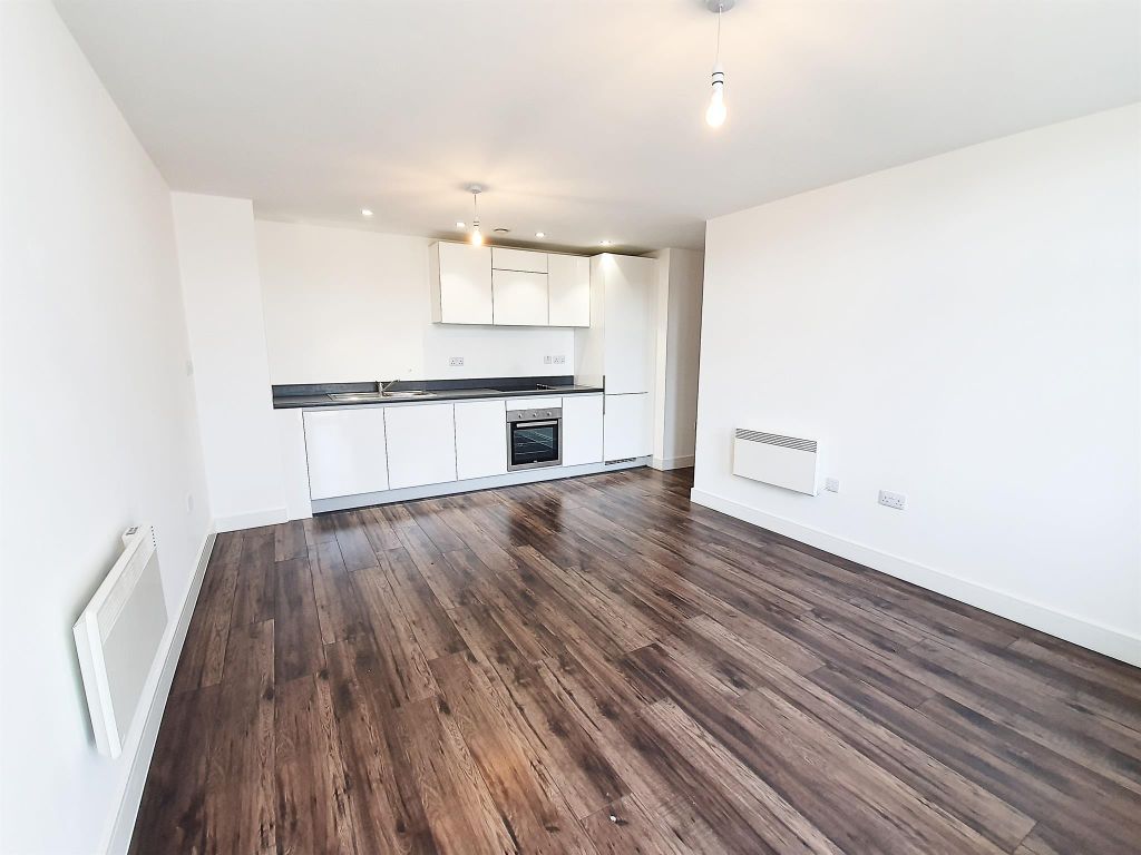 Property photo 3 of 7 Living Room