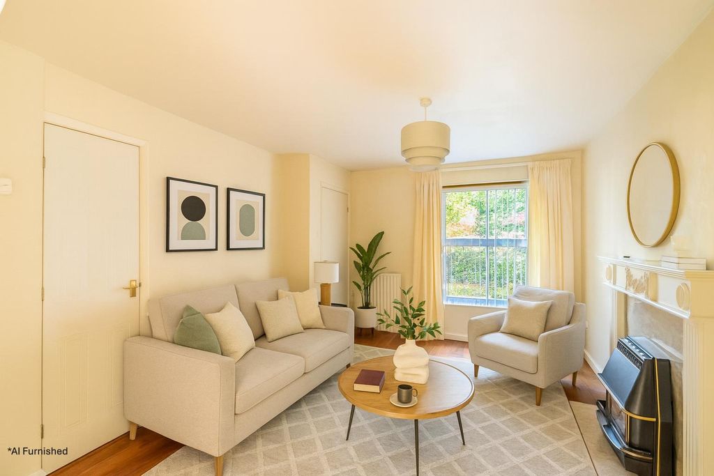 Property photo 3 of 21 Living Room