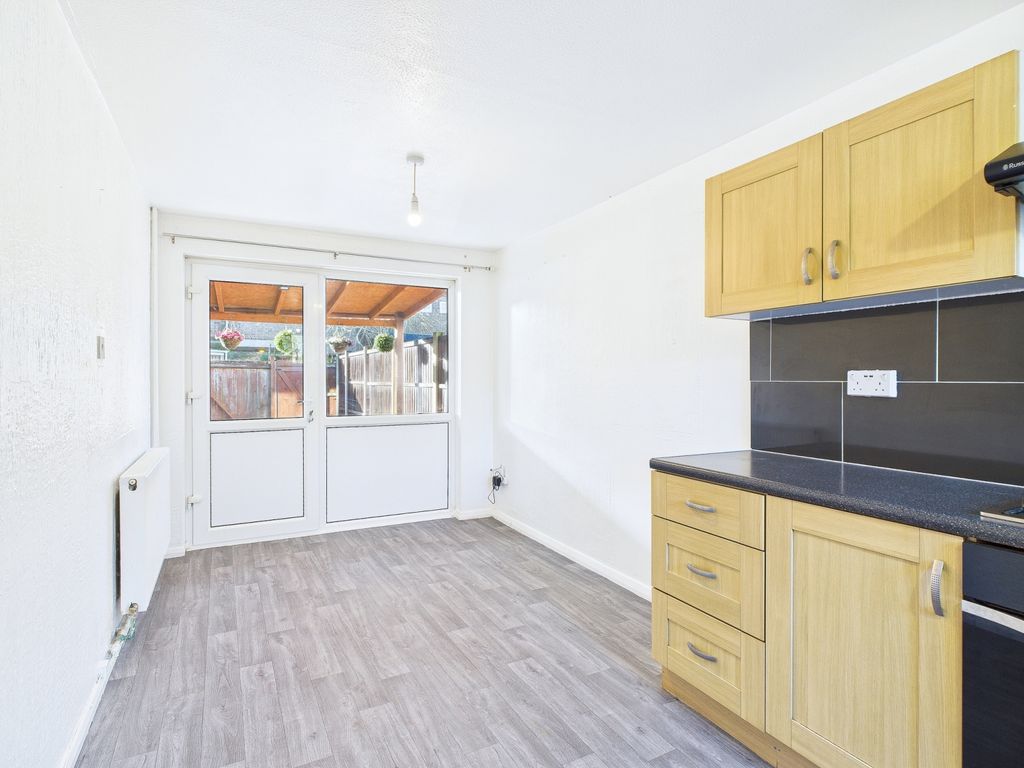 Property photo 3 of 10 Cam01909G0-Pr0440-Still011