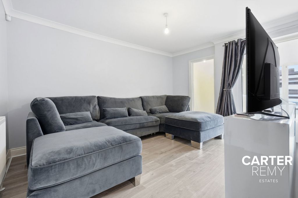 Property photo 3 of 20