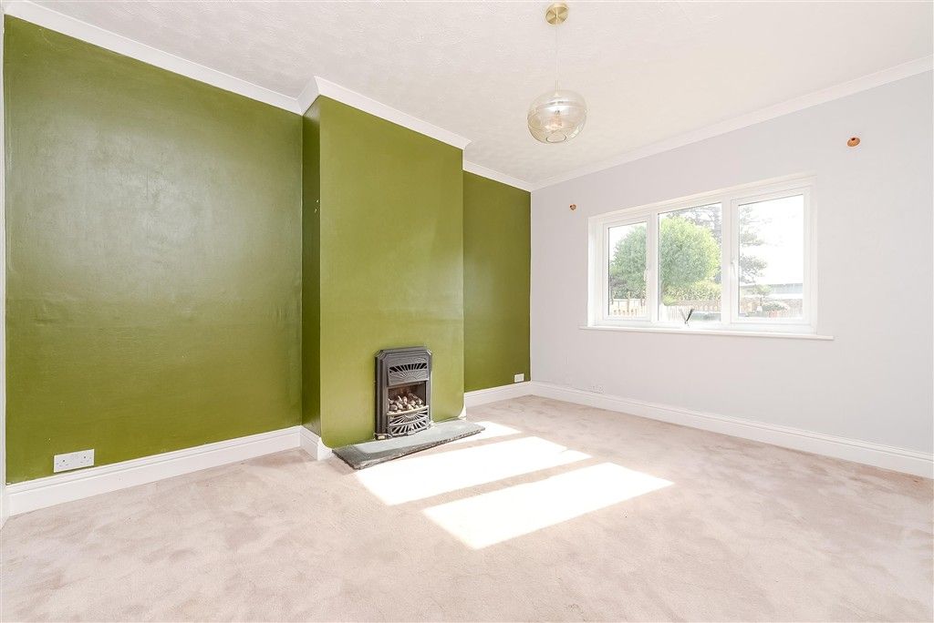 Property photo 3 of 12 Dining Room